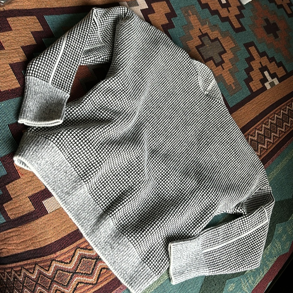 Cardigan - Picture 7 of 9